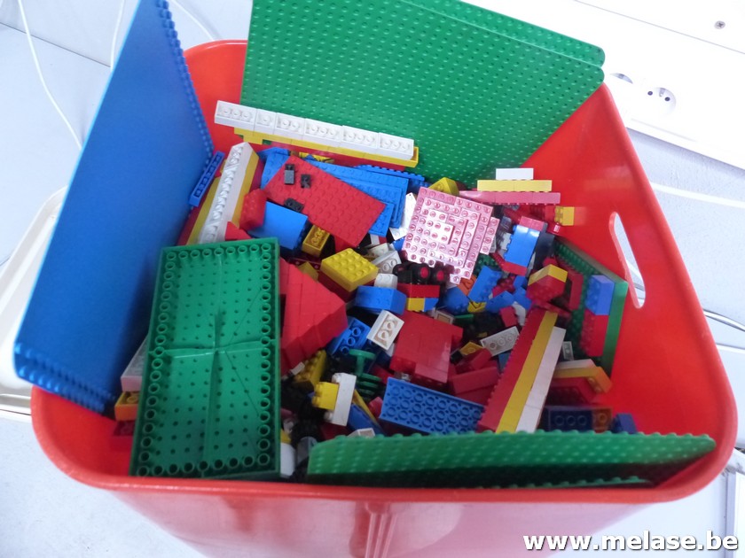 Rode bak "Lego"