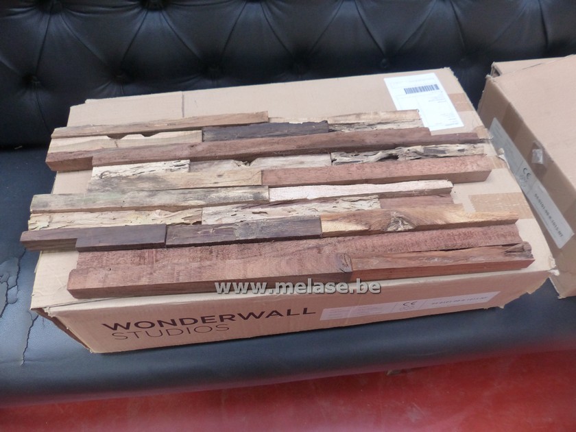 Wandbekleding "houten latjes"