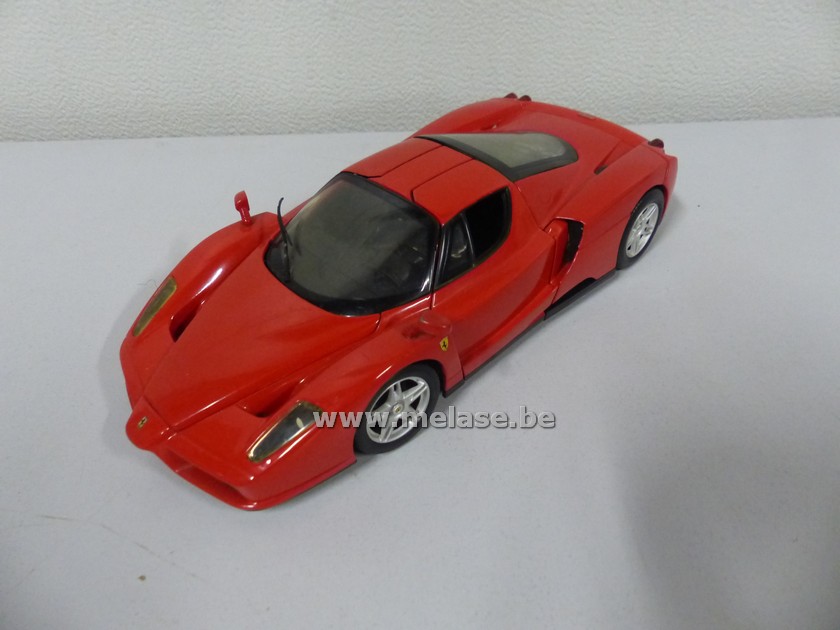 Miniatuurauto "Enzo Ferrari"