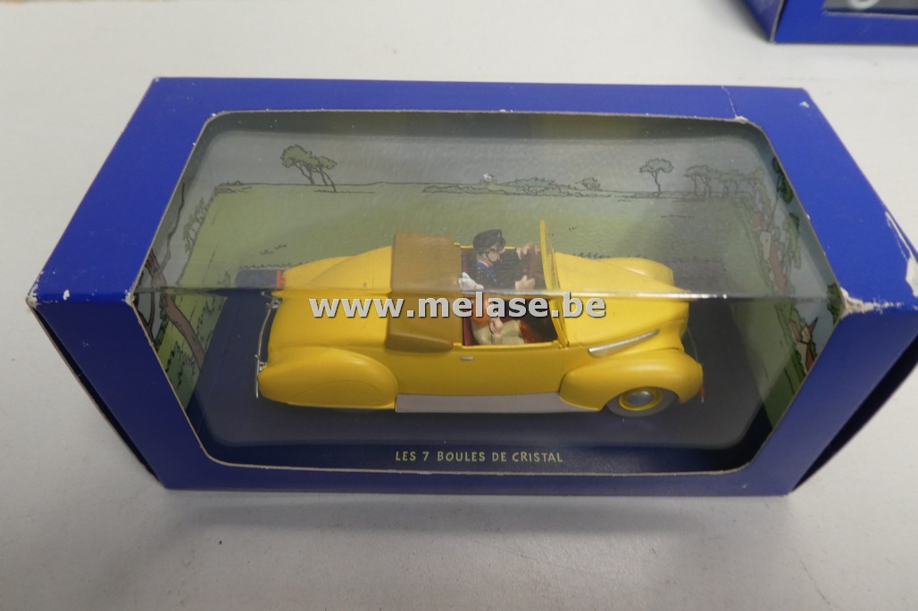 Miniatuur auto uit Kuifje strip "Lincoln Zephyr - 1939"