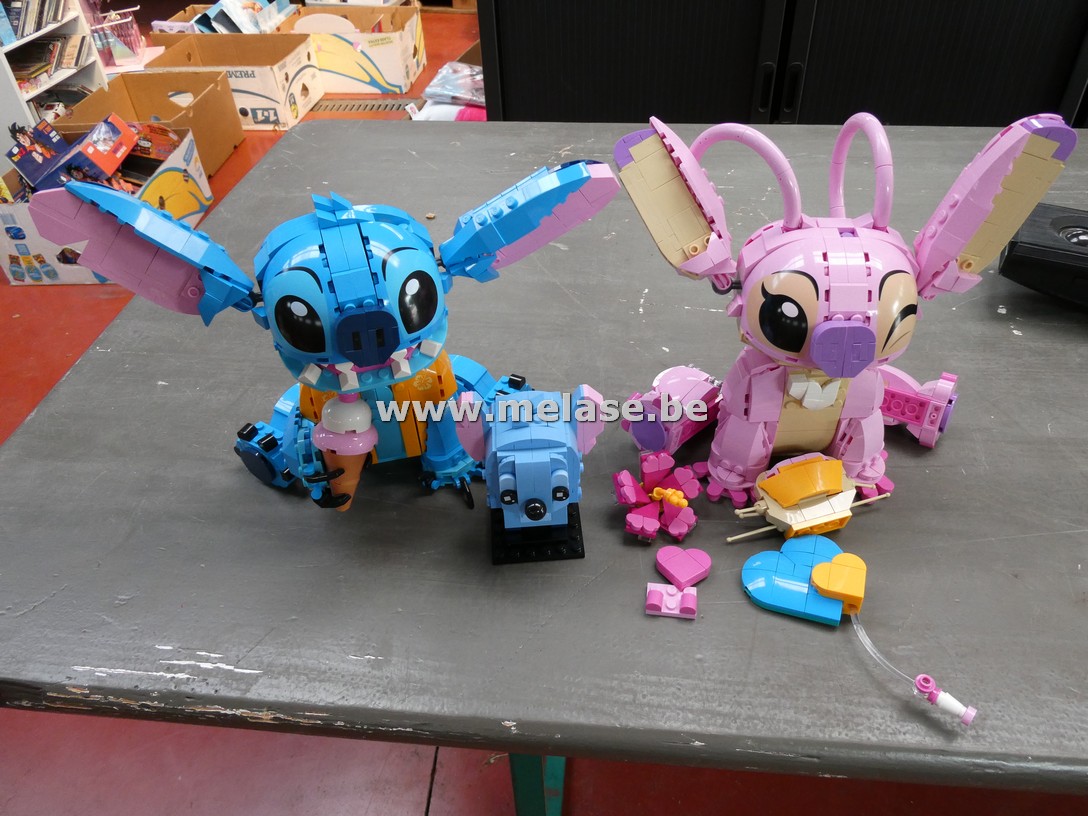 LEGO Disney "Stitch en Angel"