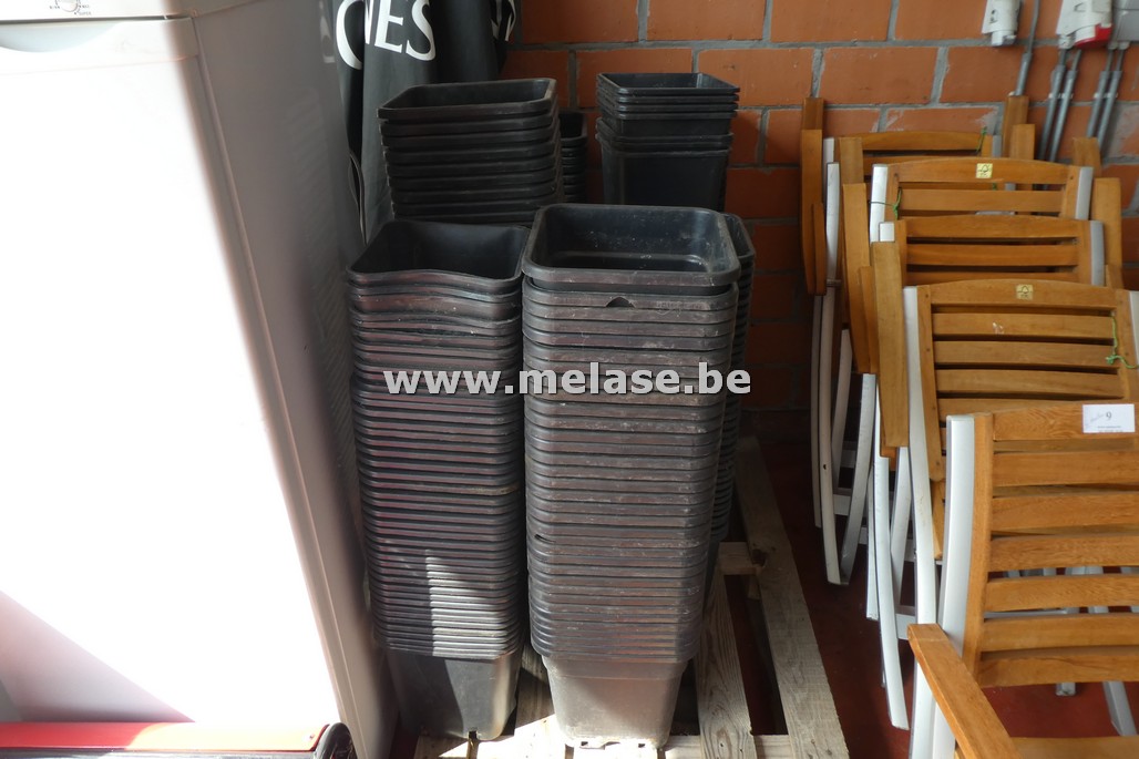 Plantenbakjes "zwart PVC"