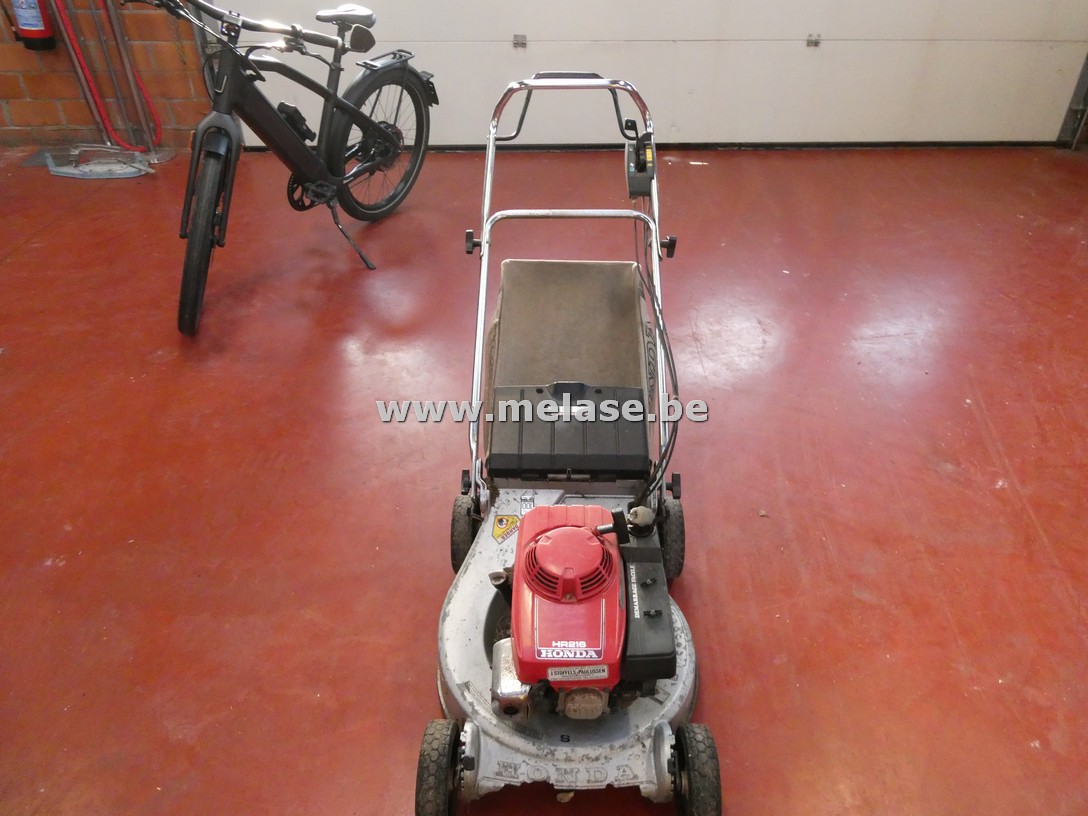 Benzinegrasmaaier "Honda HR216"