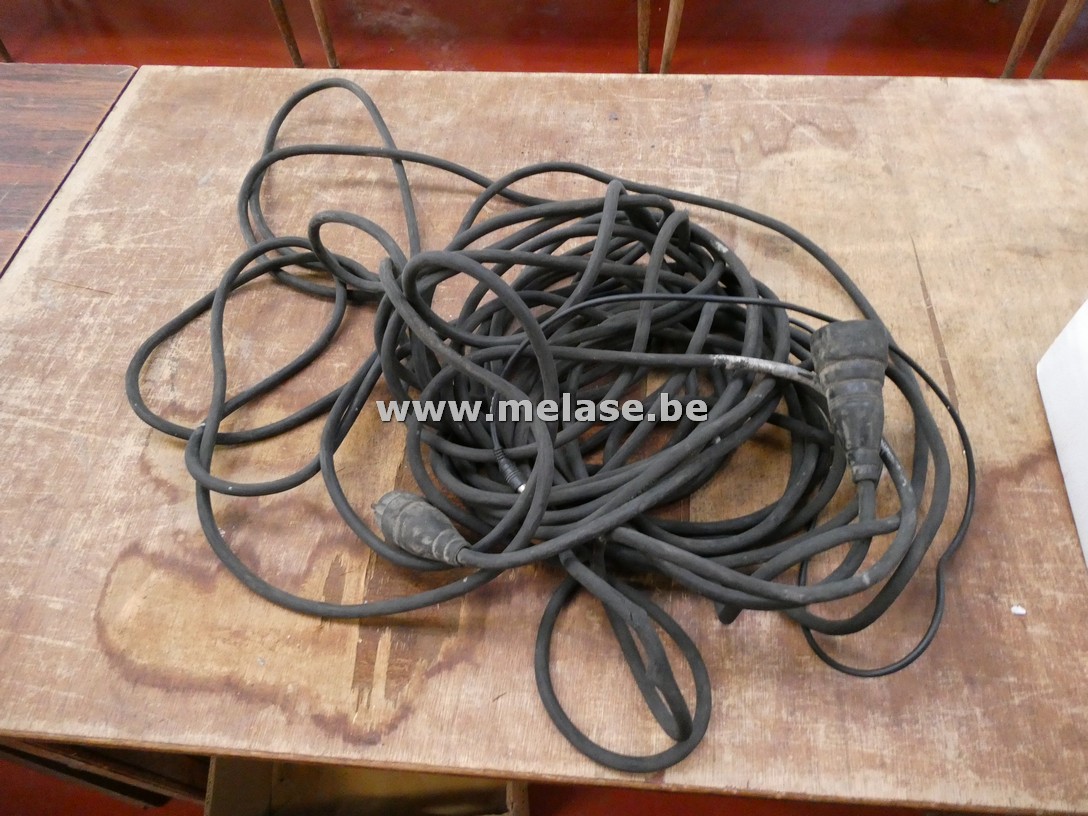 Verlengkabels en contactdozen