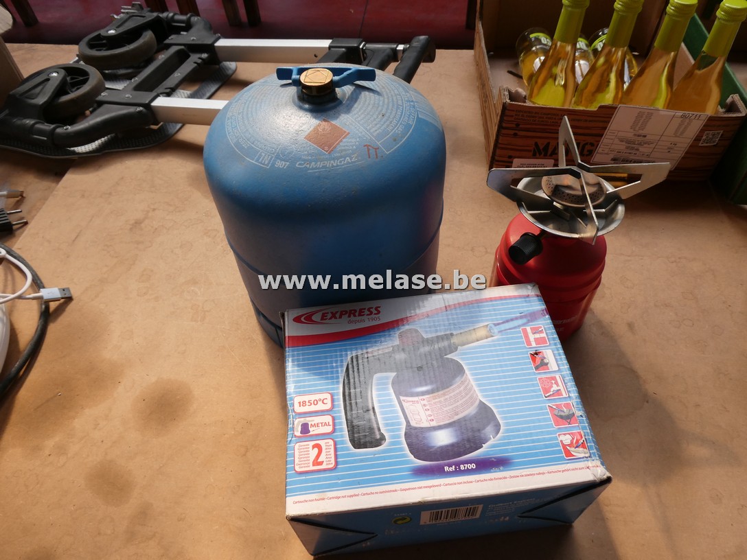 Gasbrander - gasfles - kampeervuurtje