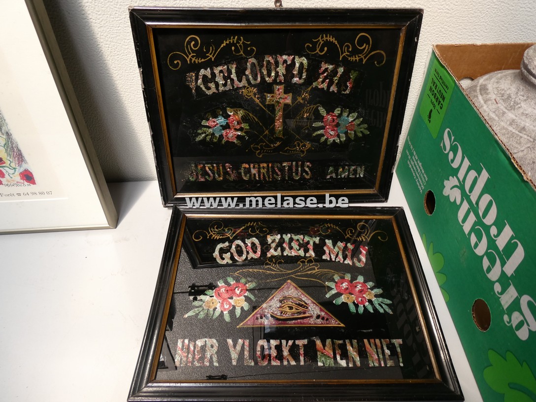 Religieuze prenten in kader