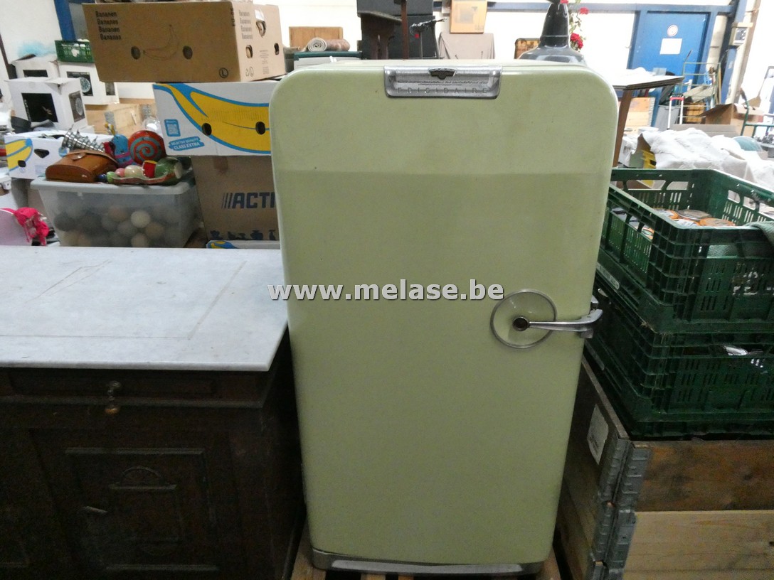 Koelkast met vriesvakje "retromodel - Adam Opel"