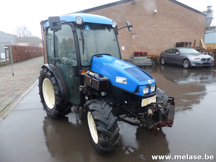 Tractor "New Holland"
