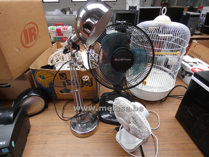 Ventilators + bureellamp