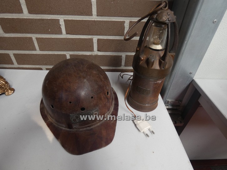 Mijnwerkerslamp en -helm