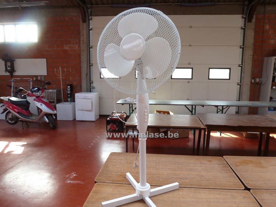 Ventilator op voet 
