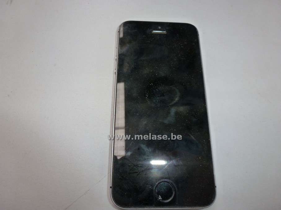 IPhone "Apple"