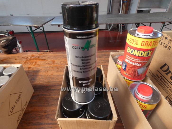 Spuitbussen "Bitumen - Color Matic"