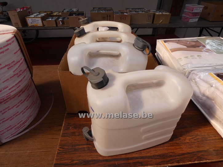 Jerrycans "PVC - met kraan"