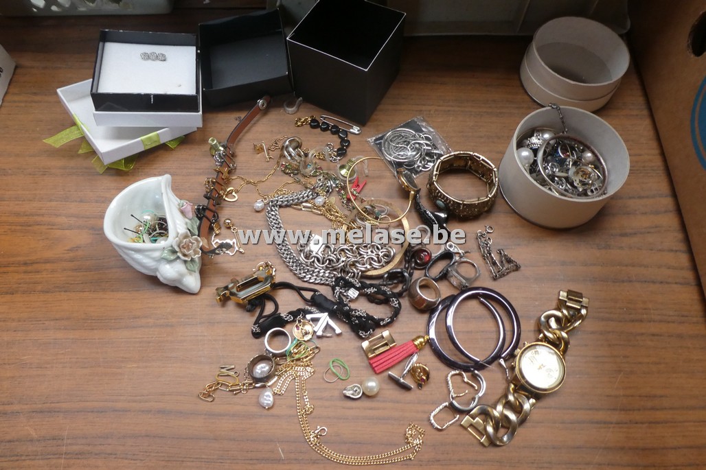 Lot "juwelen" + horloge "Michael Kors"