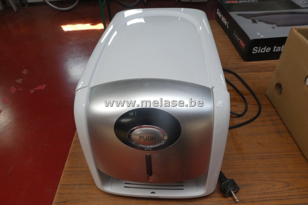 Handdoekdispenser "SJ Global"