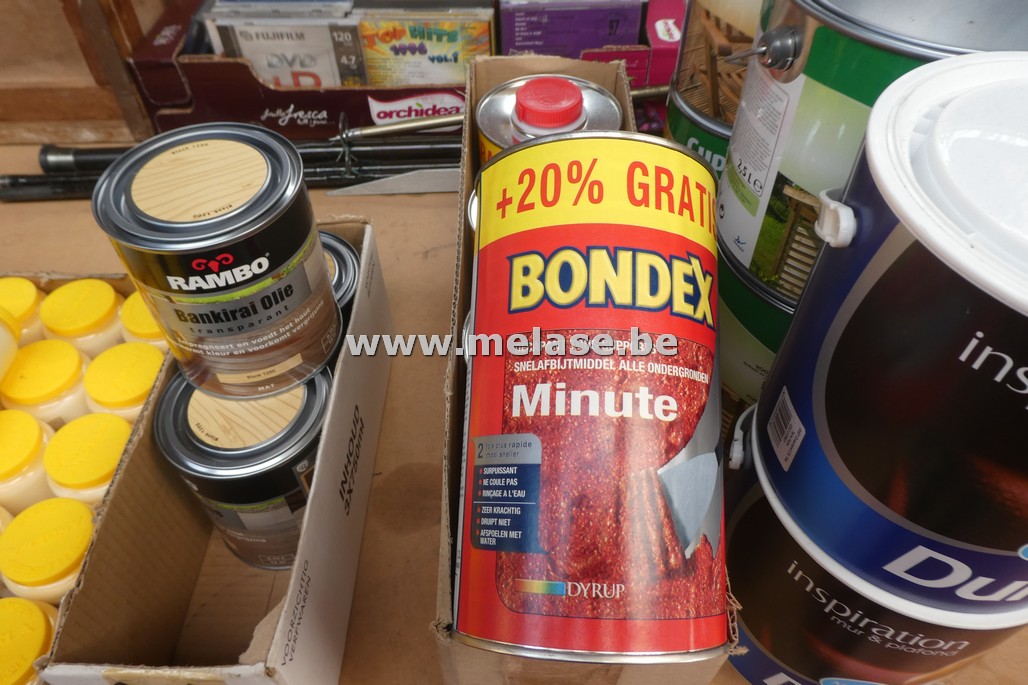 Snel afbijtmiddel "Bondex"