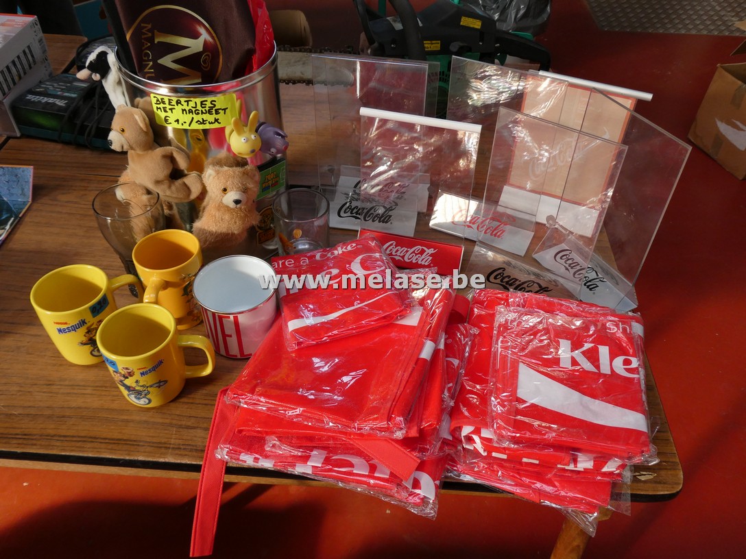Doos diverse Coca-Cola gadgets
