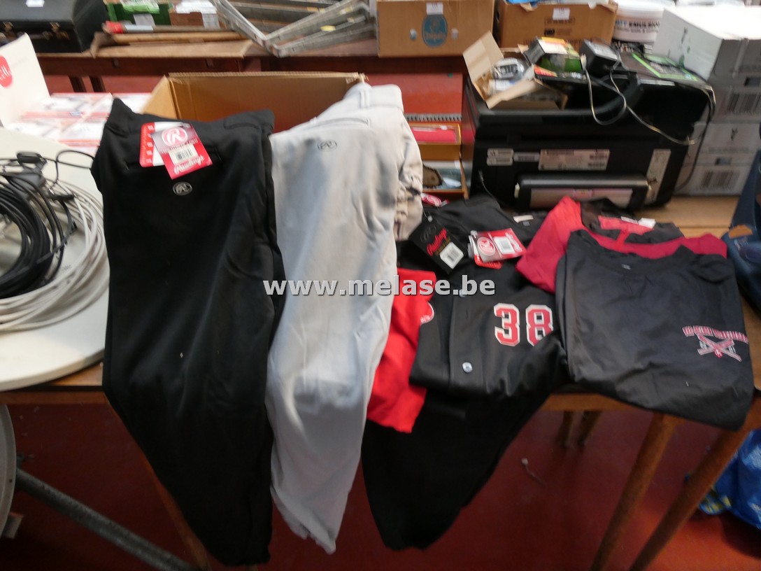 Base-ball kleding