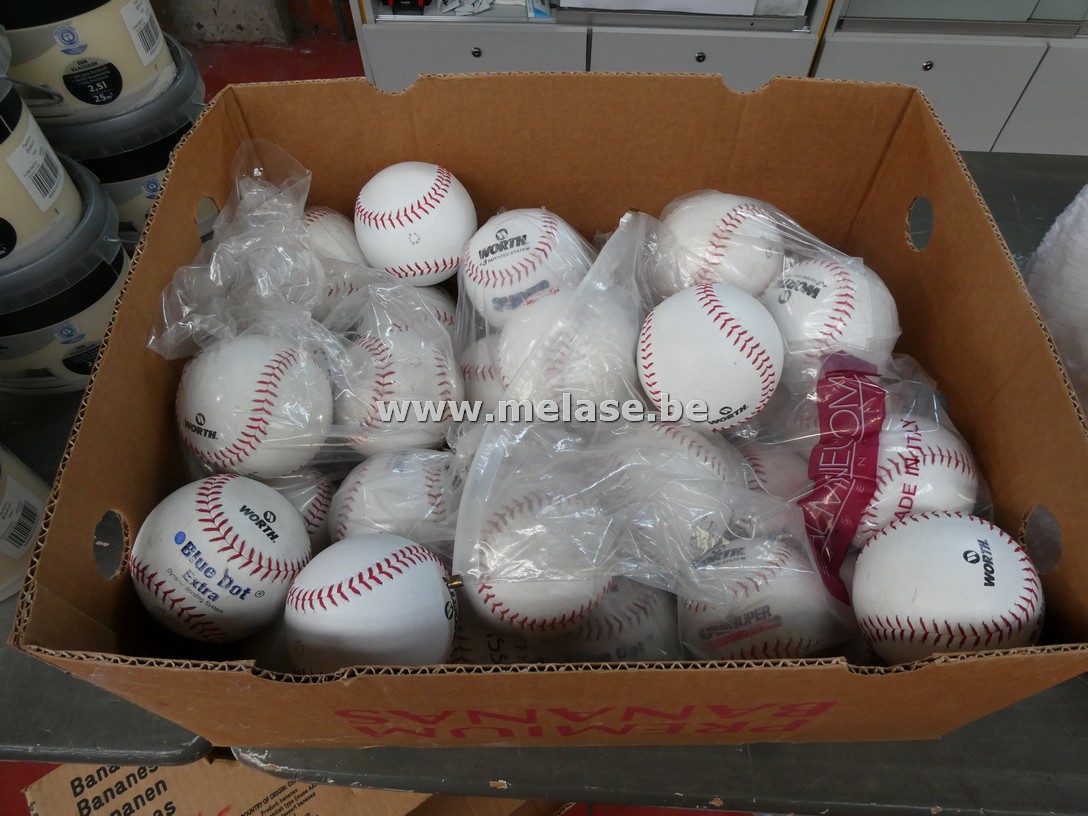 Softball ballen "Worth"