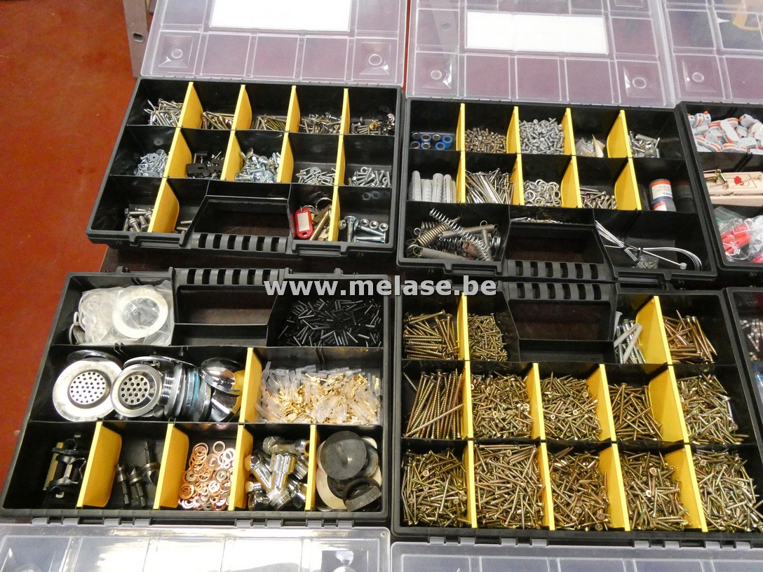 Gereedschap/sorteerbakjes