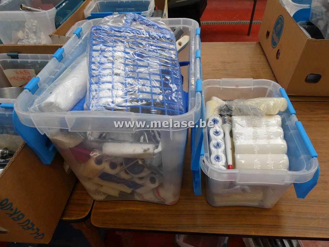 Doos divers gereedschap