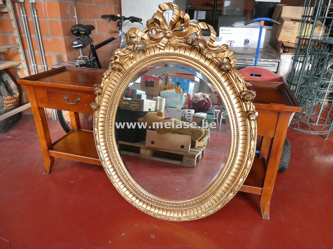 Ovale spiegel "goudkleurig"