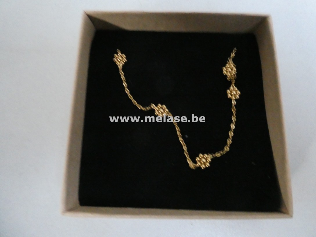 Halsketting "bloemmetjes"