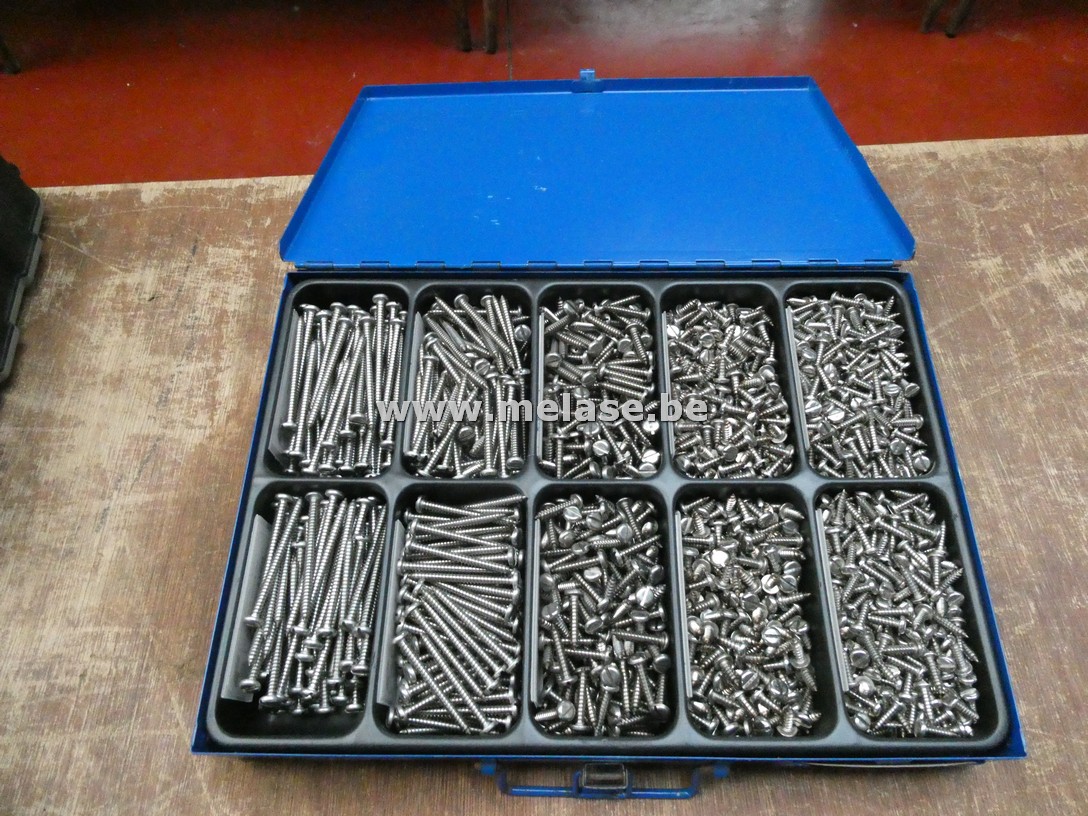 Metalen bakje "Schroeven"