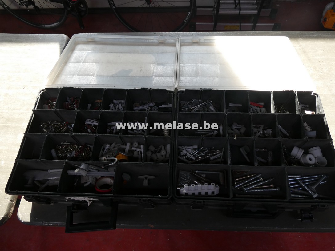 Sorteerbakjes + inhoud