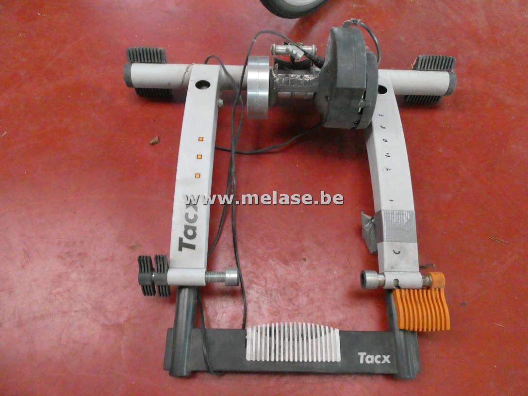 Indoor fietstrainer "Tacx rol"