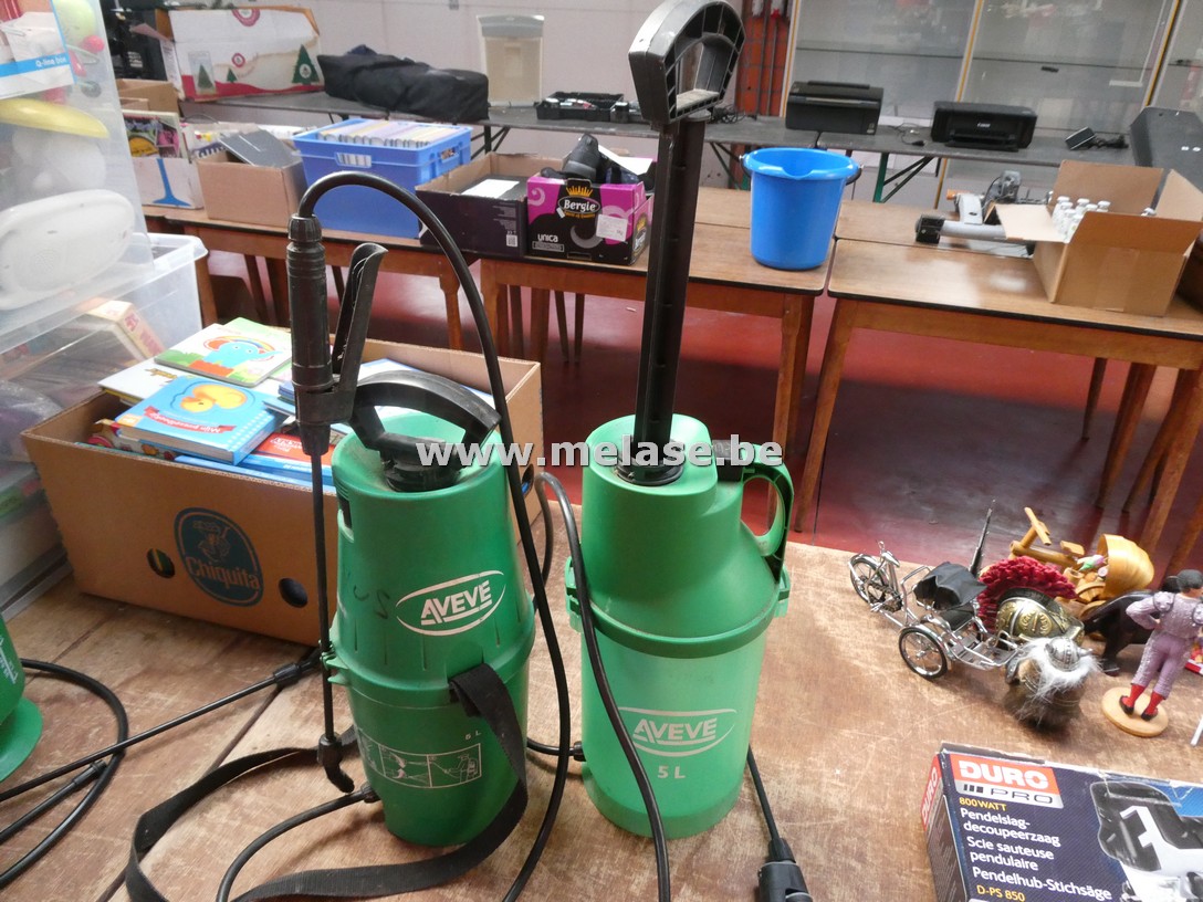 Druksproeiers "Aveve"