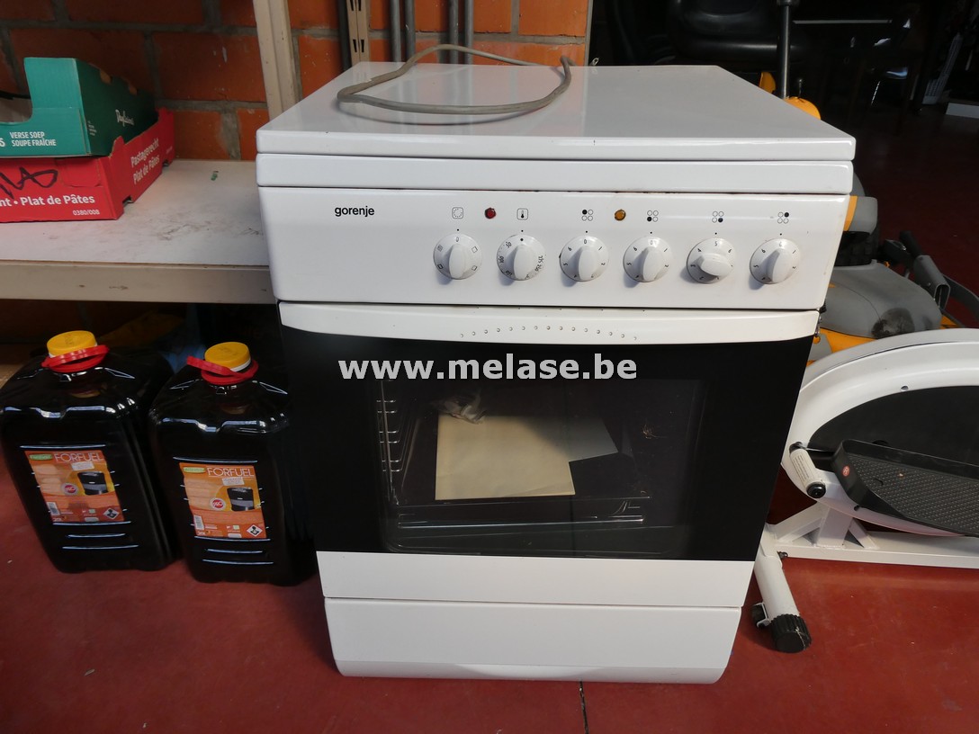 Fornuis met oven "Gorenje"