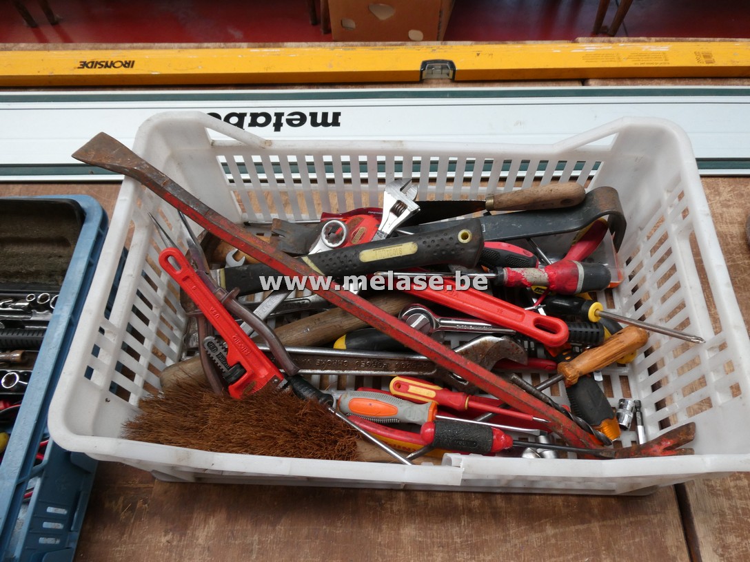 Witte bak "klein gereedschap"