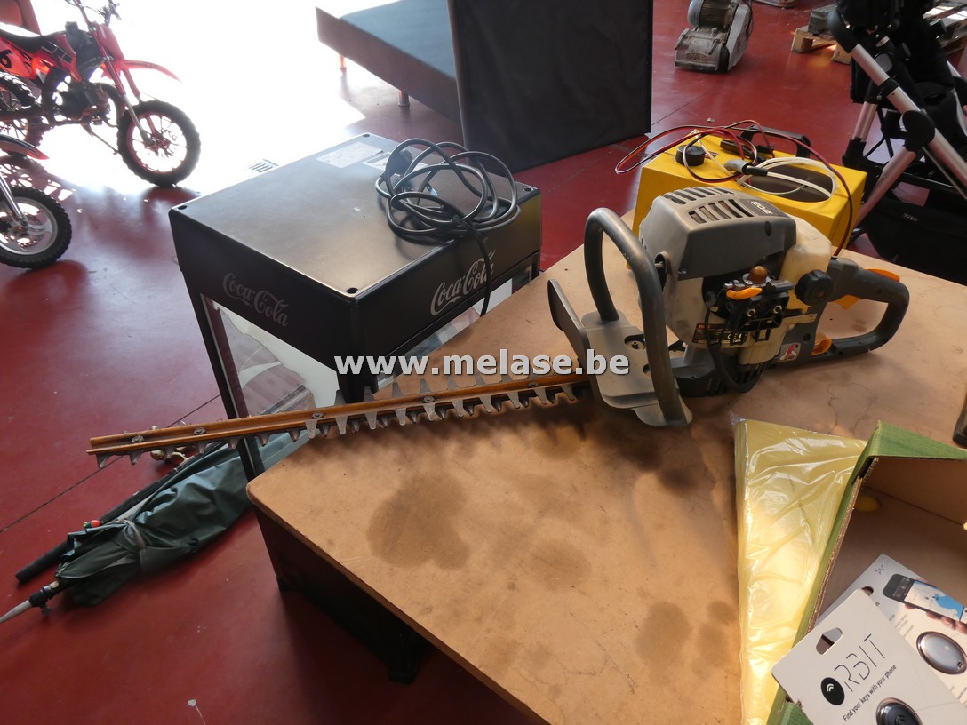 Heggeschaar op benzine