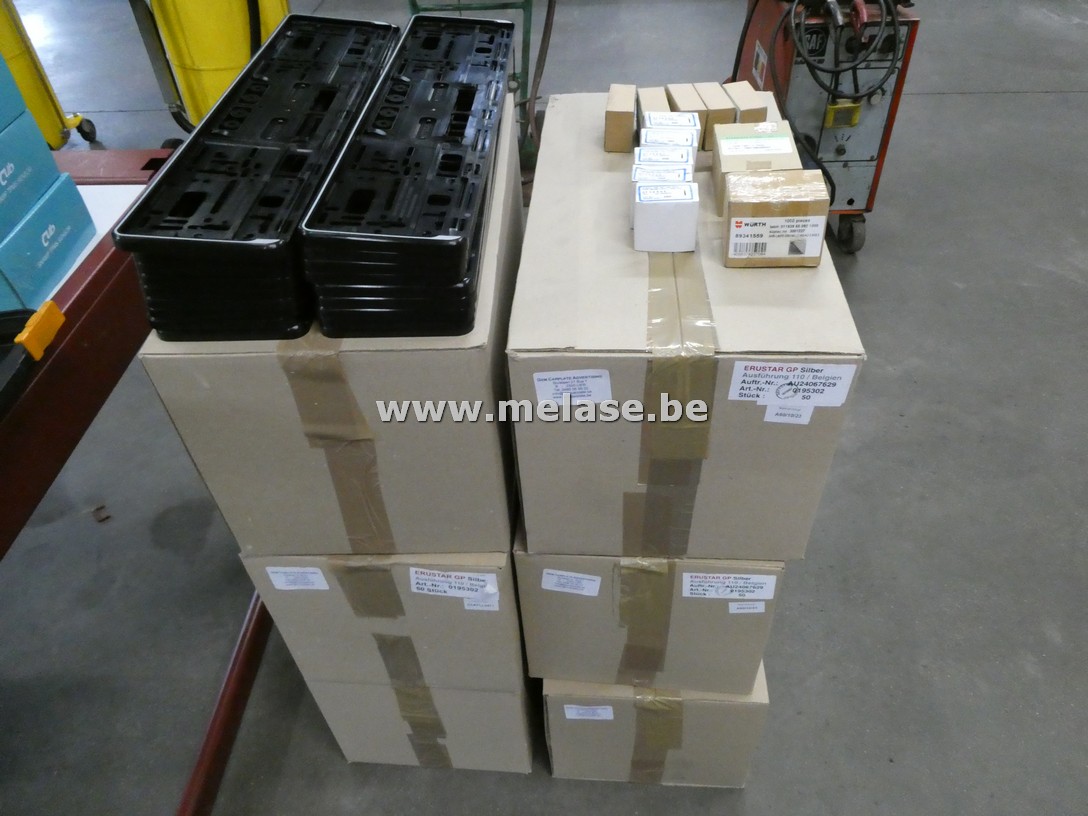 Nummerplaathouders "UTSCH"