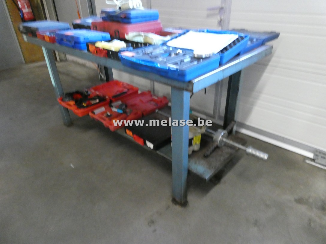 Metalen werktafel "blauw"