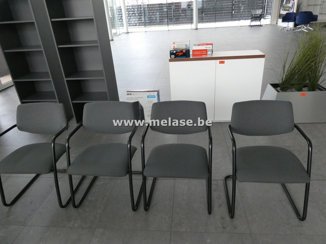 Stoelen "grijze stoffen zit"