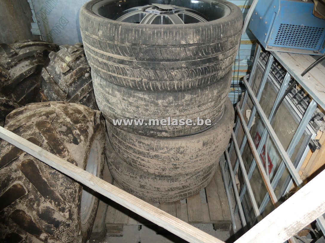 Banden "Pirelli - Dodge RAM"