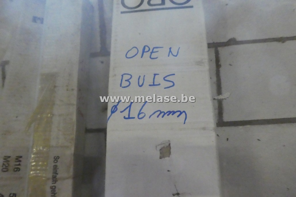 PVC open buizen